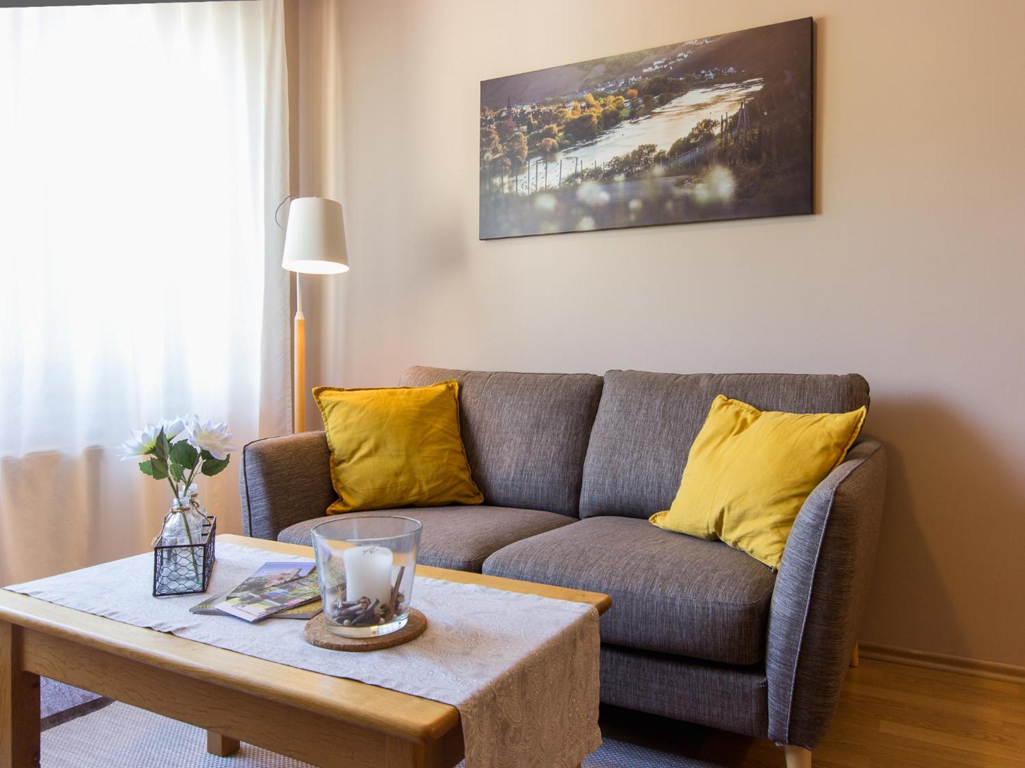 Ferienhaus Schwaab-Scherr, Genau Zwischen Bernkastel-Kues Und Traben-Trarbach, Mit Kostenlosem Oepnv-Ticket Fuer Bus Und Bahn, Parkplaetzen Und Fahrradgarage Erden Ngoại thất bức ảnh