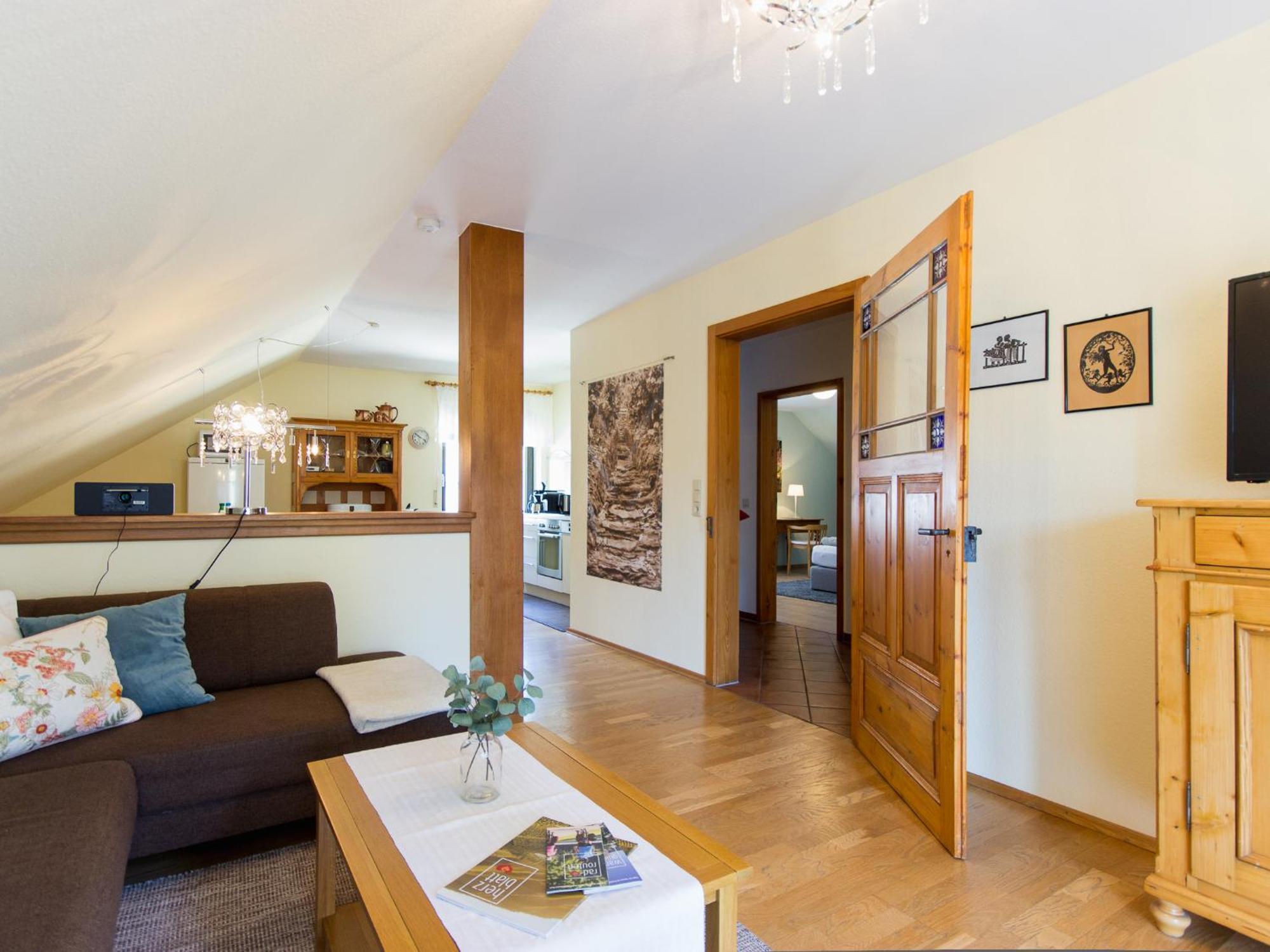 Ferienhaus Schwaab-Scherr, Genau Zwischen Bernkastel-Kues Und Traben-Trarbach, Mit Kostenlosem Oepnv-Ticket Fuer Bus Und Bahn, Parkplaetzen Und Fahrradgarage Erden Ngoại thất bức ảnh
