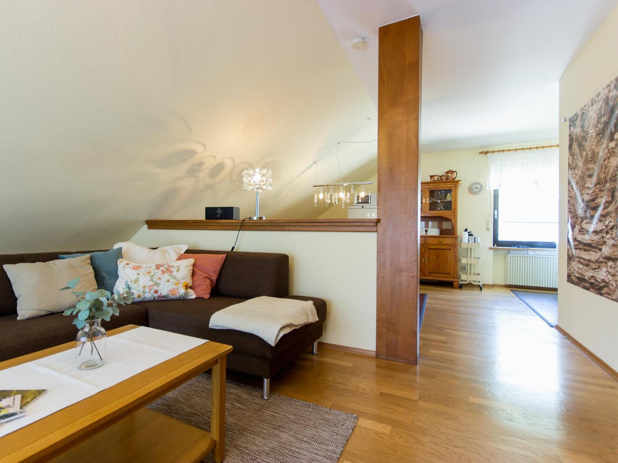 Ferienhaus Schwaab-Scherr, Genau Zwischen Bernkastel-Kues Und Traben-Trarbach, Mit Kostenlosem Oepnv-Ticket Fuer Bus Und Bahn, Parkplaetzen Und Fahrradgarage Erden Ngoại thất bức ảnh